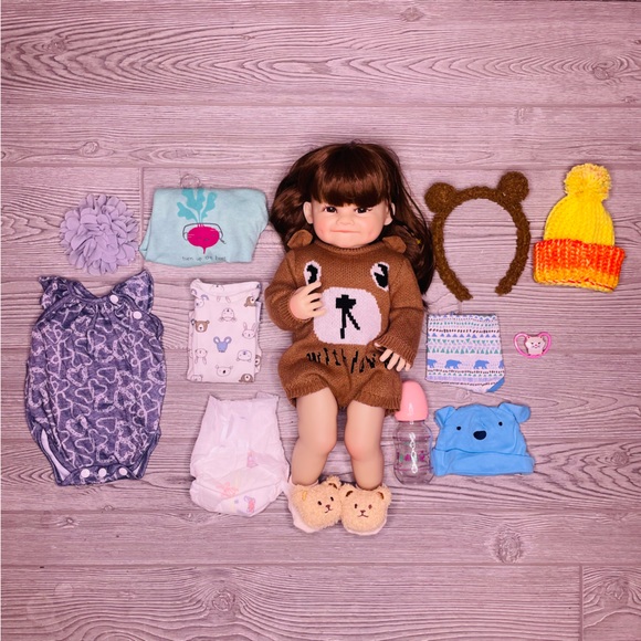 Toddler realistic baby doll bundle with clothes and accessory’s possible limbs - Picture 13 of 16